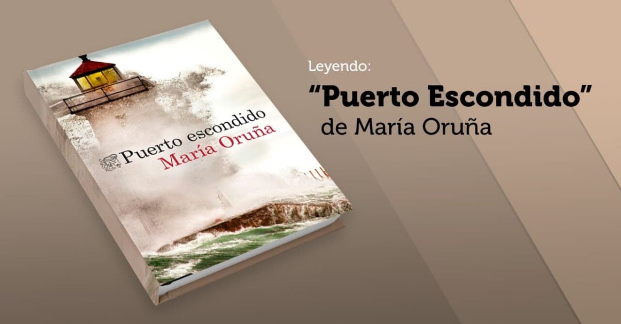 Leyendo "Puerto Escondido" de María Oruña